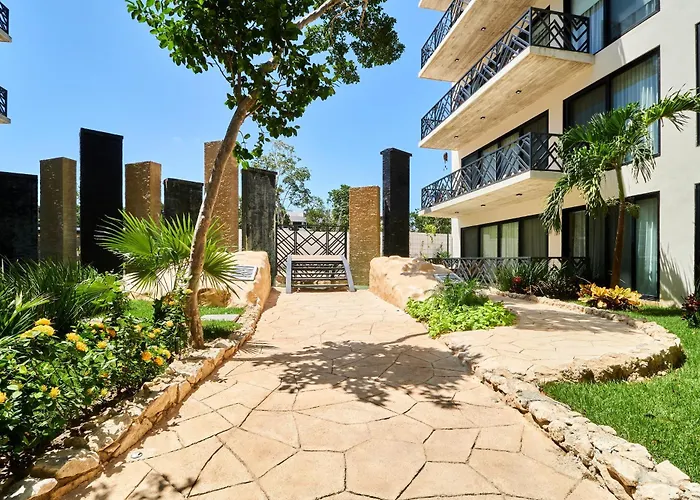Escape - Stylish Pool, Gym & Parking Apartamento *