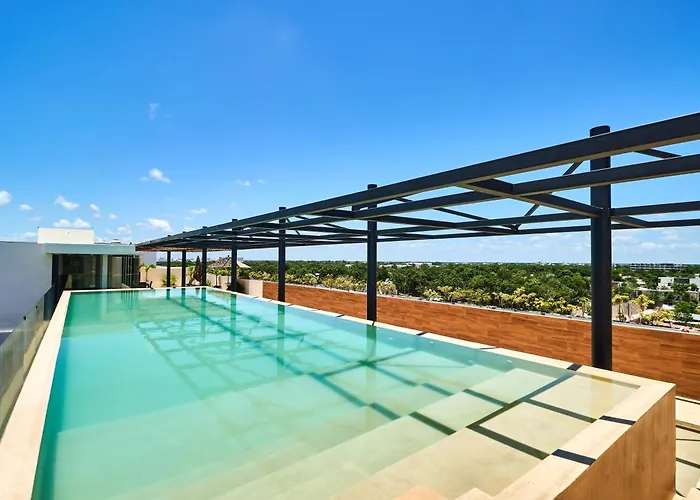 Escape - Stylish Pool, Gym & Parking Apartamento *