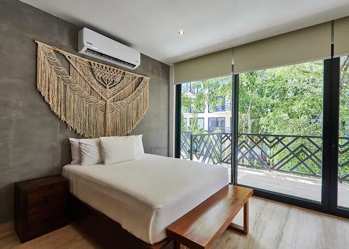 Escape - Stylish Pool, Gym & Parking Apartamento