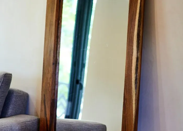 Apartamento Escape - Stylish Pool, Gym & Parking