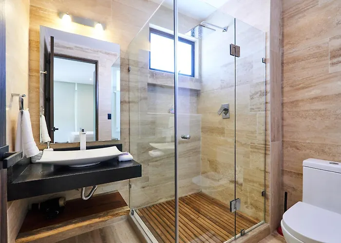 Apartamento Escape - Stylish Pool, Gym & Parking *