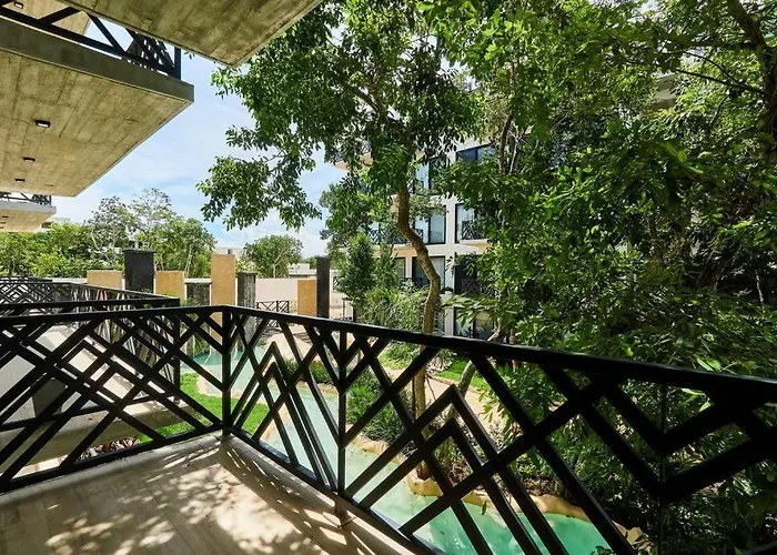 Escape - Stylish Pool, Gym & Parking *