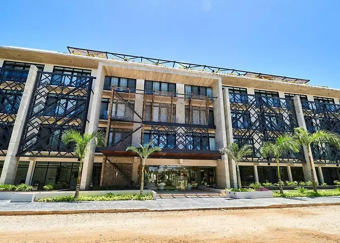 Escape - Stylish Pool, Gym & Parking Tulum