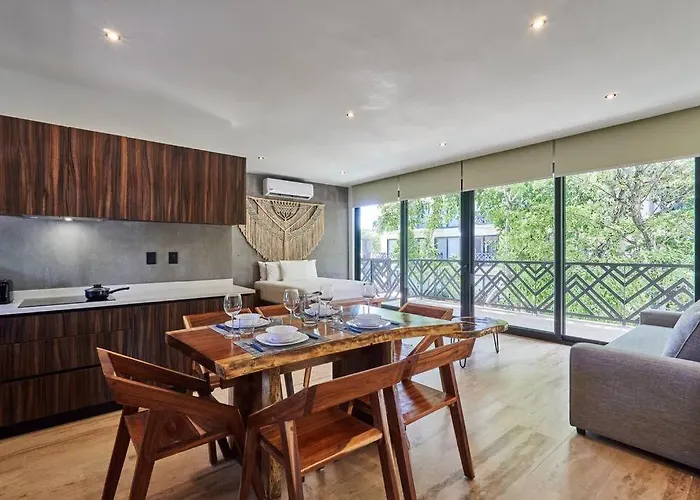 Apartamento Escape - Stylish Pool, Gym & Parking