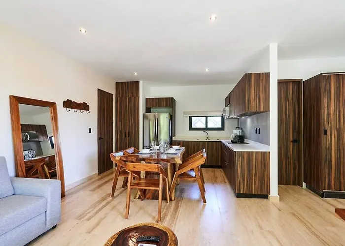 Escape - Stylish Pool, Gym & Parking Apartamento *
