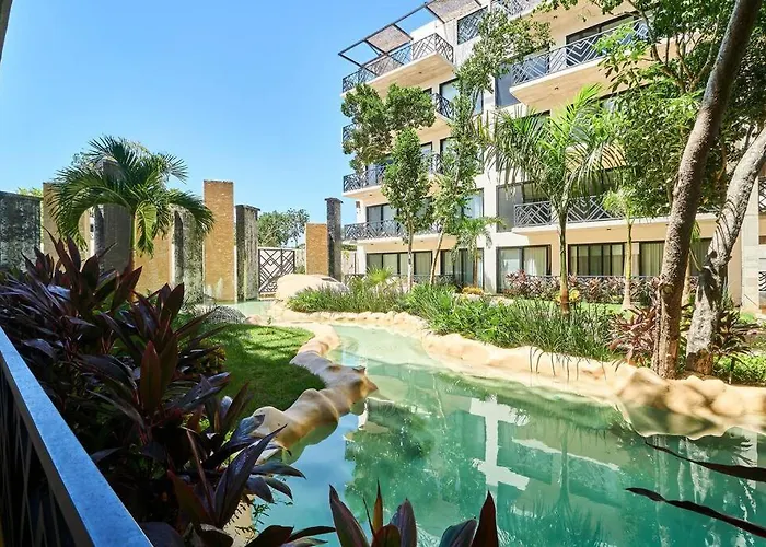 Escape - Stylish Pool, Gym & Parking Apartamento